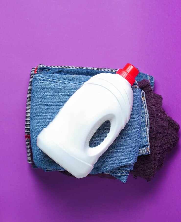 تصویر 1 از مایع لباسشویی تاپ با قدرت پاک‌ کنندگی بالا و مراقبت از الیاف